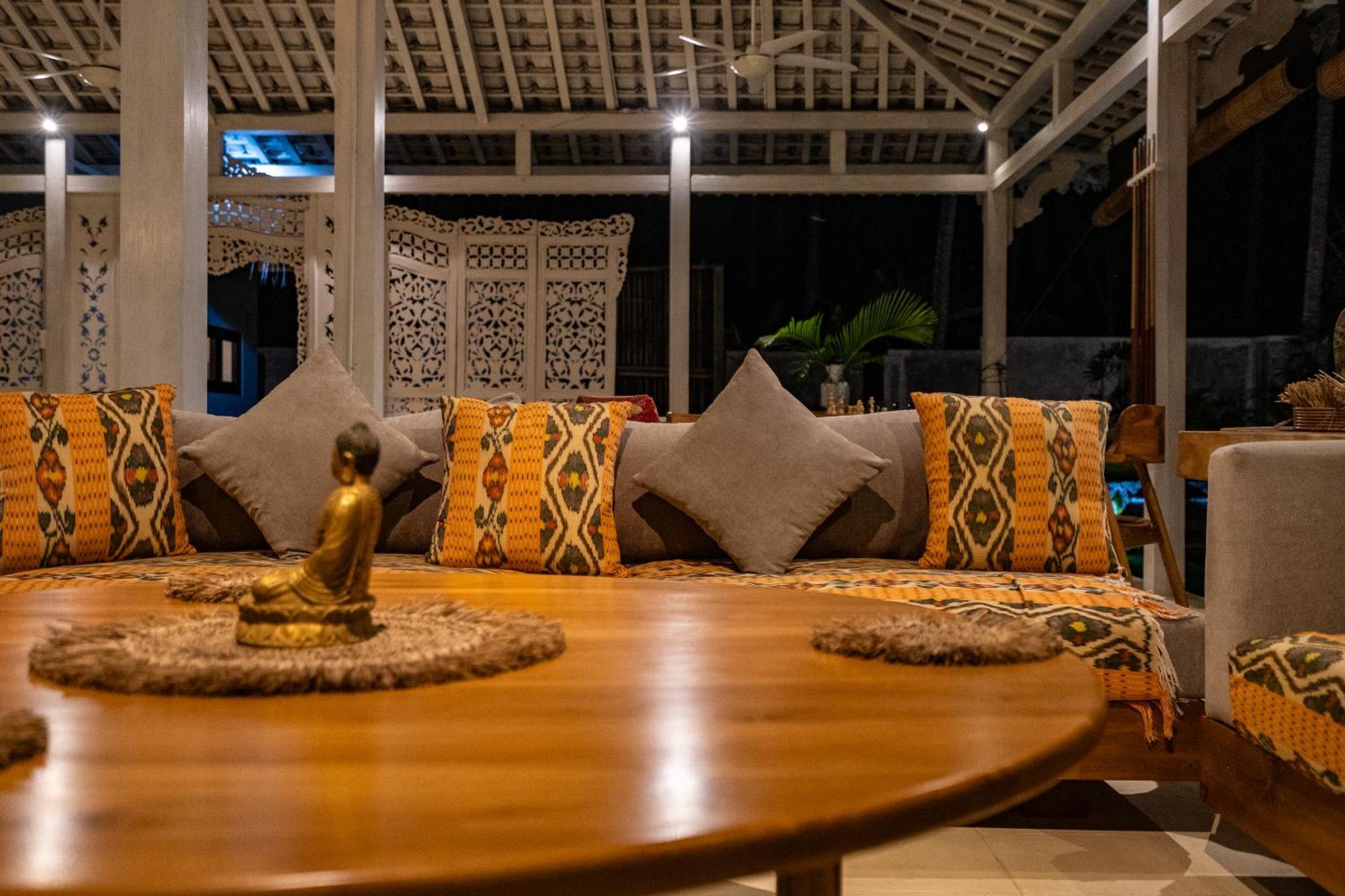 Senang Resort 提安亚尔 外观 照片